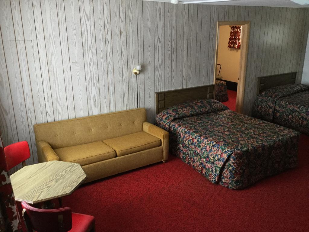 Cedars Motel Ironwood Exteriér fotografie