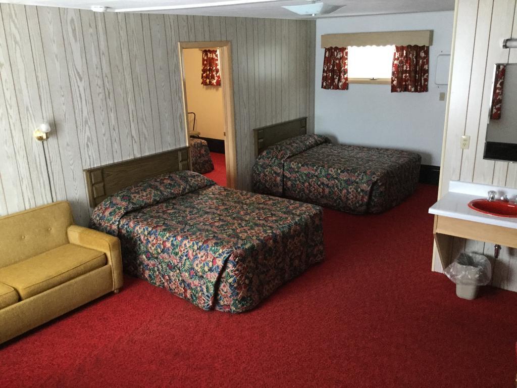 Cedars Motel Ironwood Exteriér fotografie