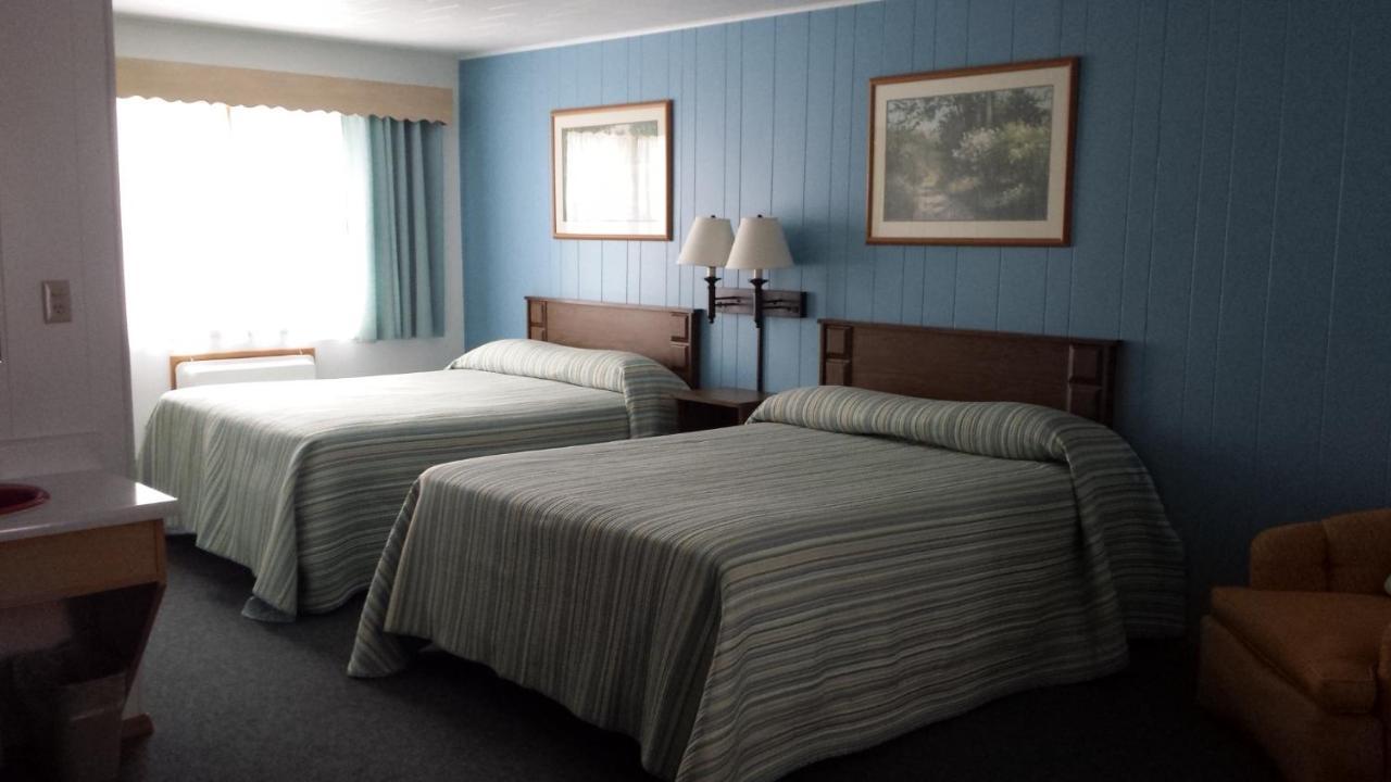 Cedars Motel Ironwood Exteriér fotografie
